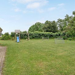 Vakantiehuis "Emly" - 1.1km from the sea