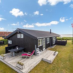 Vakantiehuis "Withger" - 20m from the sea