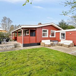 Vakantiehuis "Safina" - 100m from the sea