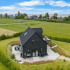 Vakantiehuis "Aliana" - 300m from the sea