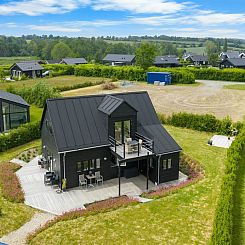Vakantiehuis "Aliana" - 300m from the sea