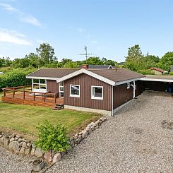 Vakantiehuis "Ellyn" - 500m from the sea