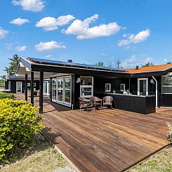 Vakantiehuis "Naya" - 500m from the sea