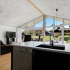 Vakantiehuis "Angret" - 200m from the sea