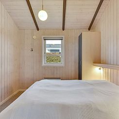 Vakantiehuis "Maj" - 150m from the sea