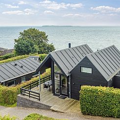 Vakantiehuis "Majbritt" - 50m from the sea