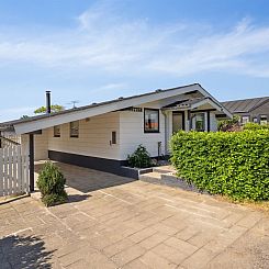 Vakantiehuis "Wrange" - 150m from the sea