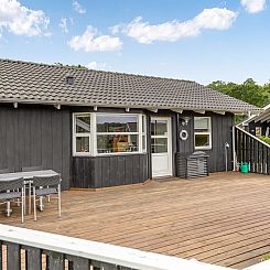 Vakantiehuis "Winald" - 150m from the sea