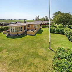 Vakantiehuis "Hwitserk" - 5m from the sea