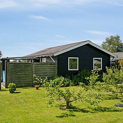 Vakantiehuis "Ainikki" - 200m from the sea