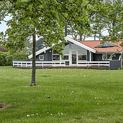 Vakantiehuis "Lenya" - 60m from the sea