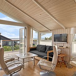 Vakantiehuis "Ung" - 460m from the sea