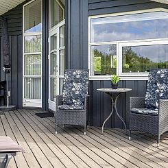 Vakantiehuis "Akari" - 400m from the sea