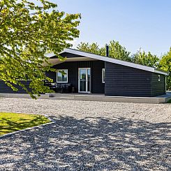 Vakantiehuis "Helmtrud" - 700m from the sea