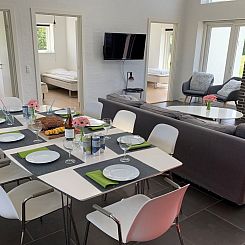 Vakantiehuis "Bessi" - 200m from the sea