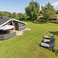Vakantiehuis "Gerarda" - 450m from the sea
