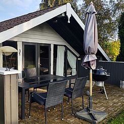 Vakantiehuis "Frosina" - 300m from the sea