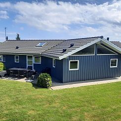 Vakantiehuis "Toja" - 700m from the sea