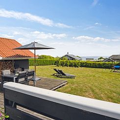 Vakantiehuis "Bessi" - 200m from the sea