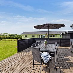 Vakantiehuis "Hakan" - 900m from the sea