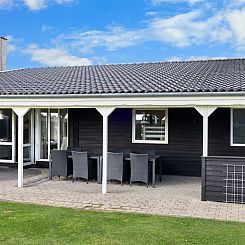 Vakantiehuis "Rolfkarl" - 250m from the sea