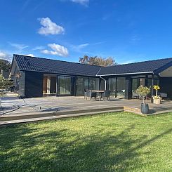 Vakantiehuis "Viveke" - 10m from the sea