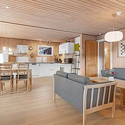 Vakantiehuis "Pavo" - 200m from the sea