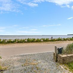 Vakantiehuis "Cornelius" - 30m from the sea