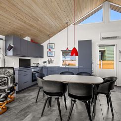 Vakantiehuis "Ioar" - 10m from the sea