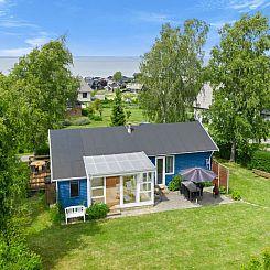 Vakantiehuis "Nis" - 250m from the sea