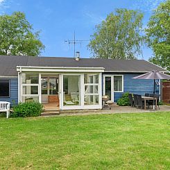 Vakantiehuis "Nis" - 250m from the sea
