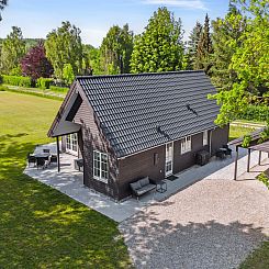 Vakantiehuis "Emmalina" - 1.3km from the sea