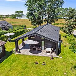 Vakantiehuis "Huldrik" - 100m from the sea