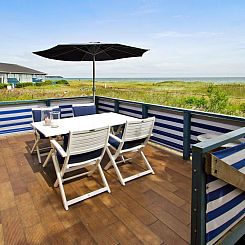 Vakantiehuis Historisches Strandanwesen mit Meerblick