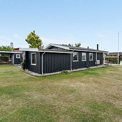 Vakantiehuis "Janne" - 400m from the sea