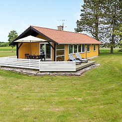 Vakantiehuis "Janne" - 400m from the sea