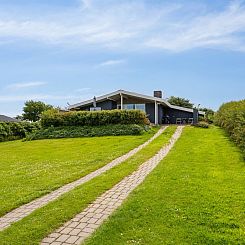 Vakantiehuis "Nelina" - 300m from the sea