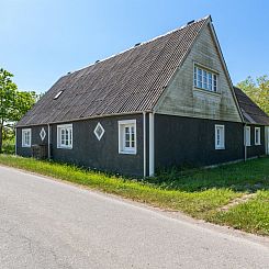 Vakantiehuis "Eliane" - 1.8km from the sea
