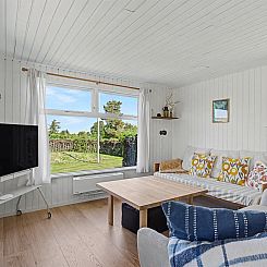Vakantiehuis "Jani" - 620m from the sea