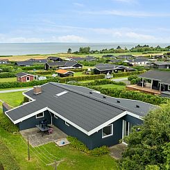 Vakantiehuis "Nelina" - 300m from the sea