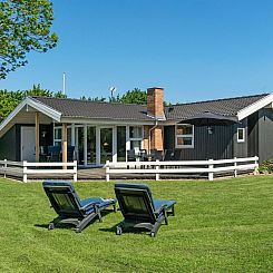 Vakantiehuis "Kajana" - 400m from the sea