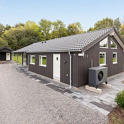 Vakantiehuis "Rathulf" - 500m from the sea