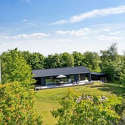 Vakantiehuis "Ilvy" - 850m from the sea