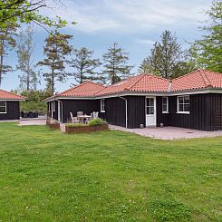 Vakantiehuis "Ribanna" - 650m from the sea