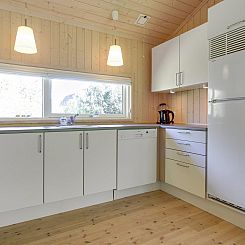 Vakantiehuis "Guthbrand" - 900m from the sea