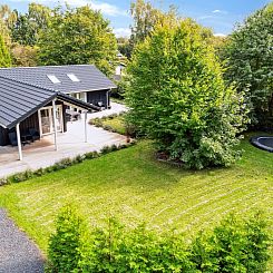 Vakantiehuis "Loviisa" - 850m from the sea