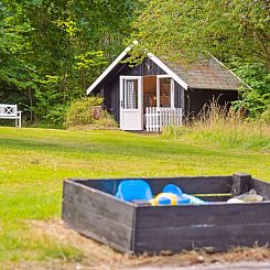 Vakantiehuis "Emeli" - 100m from the sea