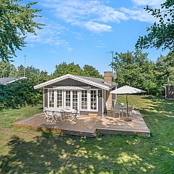 Vakantiehuis "Tineke" - 200m from the sea