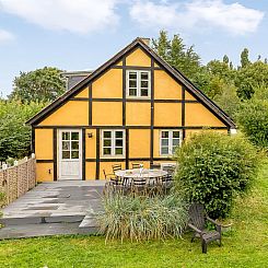 Vakantiehuis "Konrad" - 700m from the sea