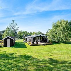 Vakantiehuis "Bengta" - 500m from the sea